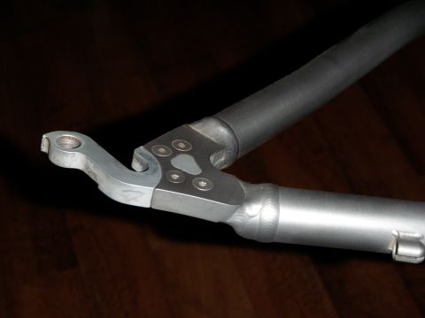 2001 Chevrolet Silverado 1500 - This part appears to be from a bicycle's rear suspension system, not a 2001 Chevrolet Silverado 1500.