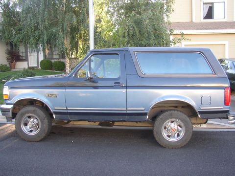 1992 Ford Bronco photo