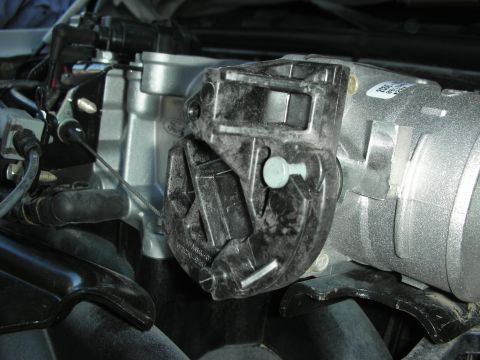 2004 Ford Crown Victoria - Engine intake manifold and throttle body assembly detail, showing part numbers and installation components.
