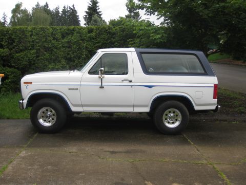 1985 Ford Bronco photo