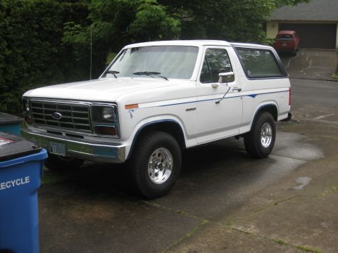 1985 Ford Bronco photo
