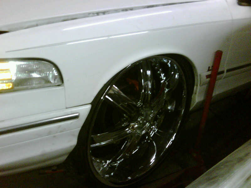 1997 Ford Crown Victoria “venom1”