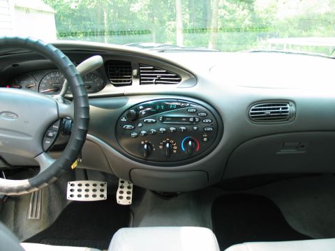 1997 Ford Taurus - front shot