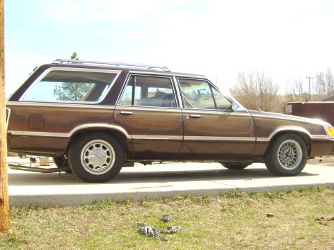 1984 Ford LTD - i have 10 holes on the rear and GT rims on front because i'm not sure what i want.so planed to swap them over so there are left and right t…