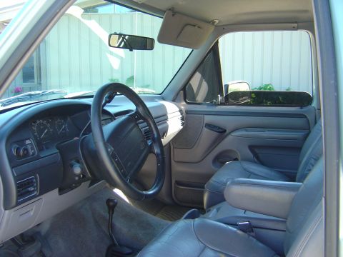 1996 Ford Bronco photo