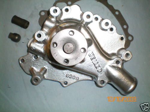 this version has the accessory mount bosses for the alternator, A/C and P/S