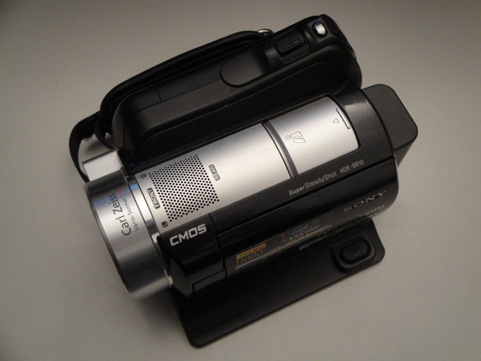 Sony HDR-SR10 camcorder with Carl Zeiss lens