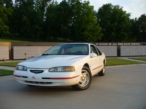 1995 Ford Thunderbird photo