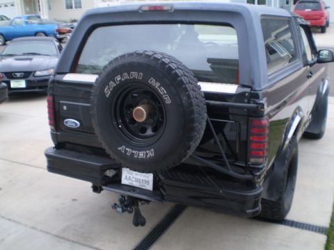 1996 Ford Bronco photo