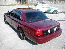 2005 Ford Crown Victoria photo
