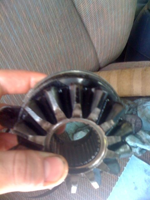 1995 Ford Bronco - A differential gear is shown, with a watermark for Supermotors.net visible.