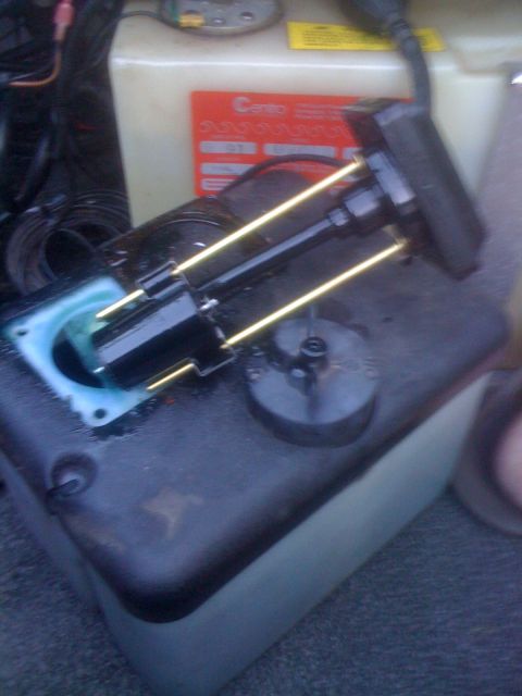 1992 Tracker Pro “Pro Deep V16”