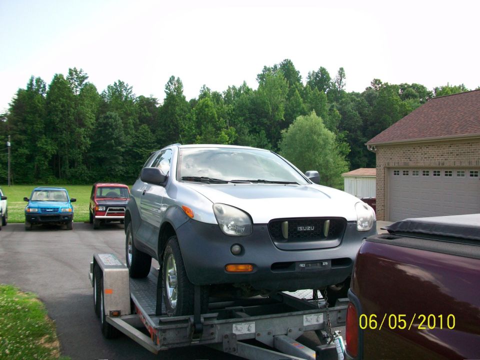 1999 Isuzu Vehicross in 2010