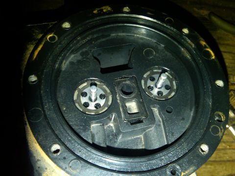 1986 Ford Bronco - This is how they should look while sitting ijn the bores. On mine the one on the right was stuck all the way down and had no recoild to it…