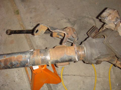1992 Ford Bronco - This photo shows a vehicle's axle assembly, not a 1992 Ford Bronco.