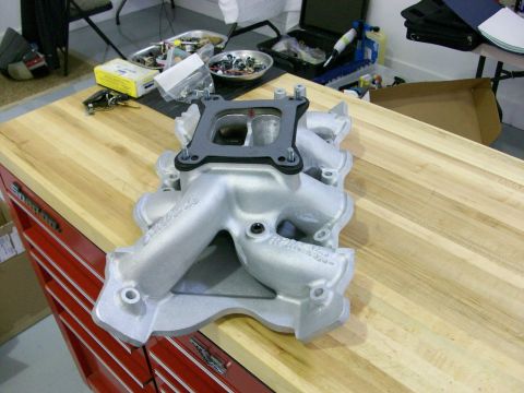 1973 Ford Ranchero - Edelbrock RPM Airgap intake manifold.