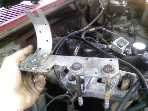 1981 Ford Bronco - Simple but effective. Not pretty but you can't see it anyway.