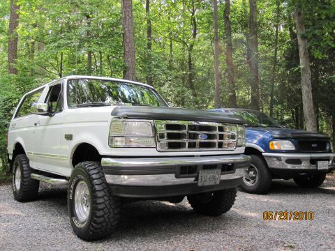 1996 Ford Bronco photo
