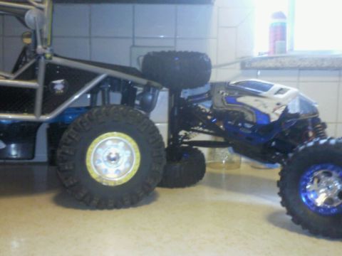 1996 Ford Bronco - This remote control rock crawler features a detailed body and aggressive off-road tires, ready for tough terrain.