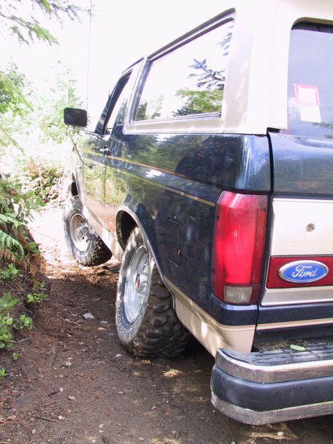 1991 Ford Bronco - Do I really need all 4 tires on the ground?