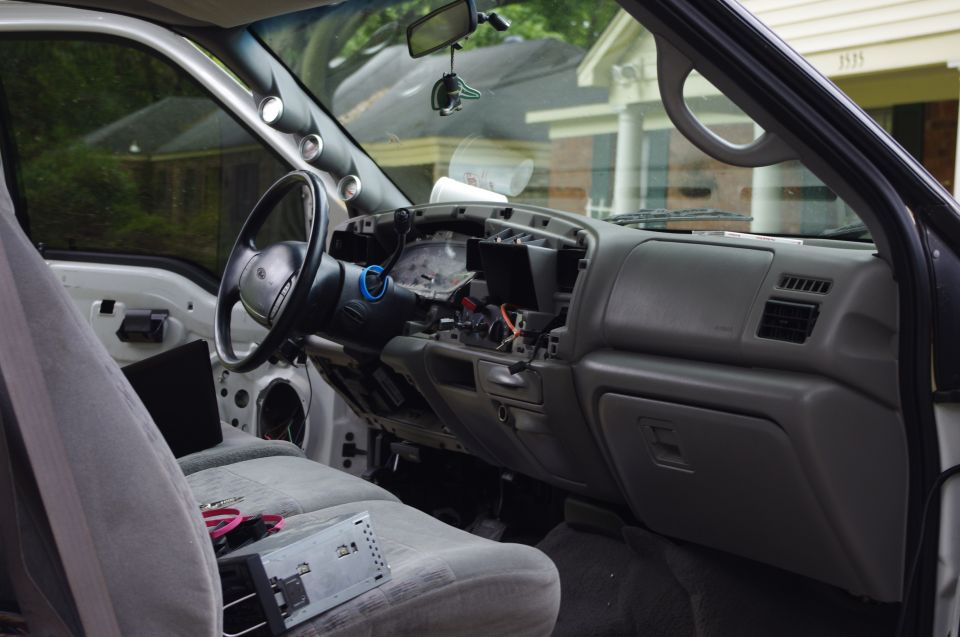 1999 Ford F-250 interior with dashboard disassembled