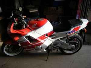 1991 Honda CBR-RR photo