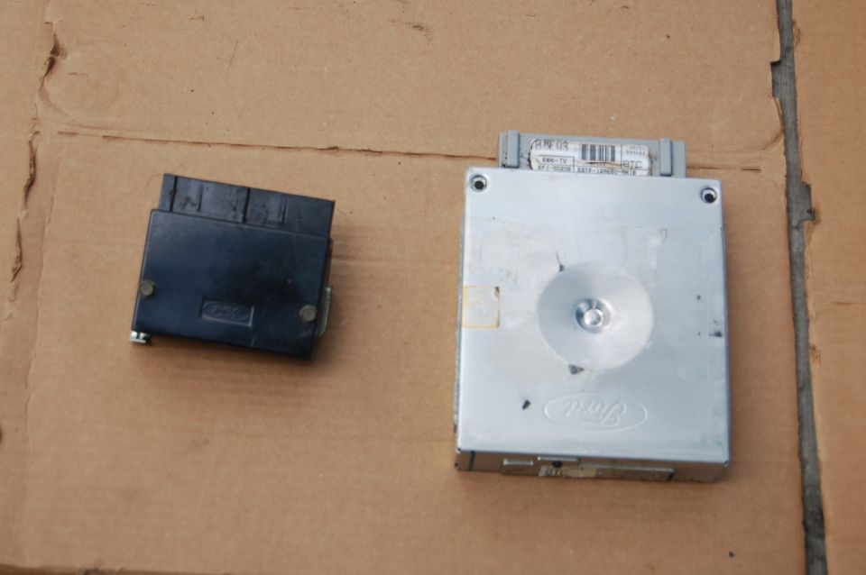 Ford electronic control unit and its wiring harness connector