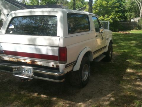 1988 Ford Bronco photo