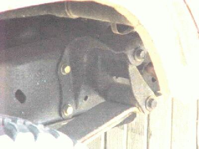1990 Ford Bronco - *DIFFERENT* This shows a second, alternate approach. Take the stock Bronco rear/rear hangers and just turn them over. This doesn't provide…