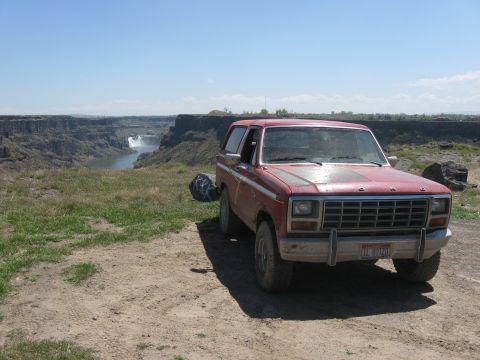 1981 Ford Bronco - Parked out in front of the canyon.