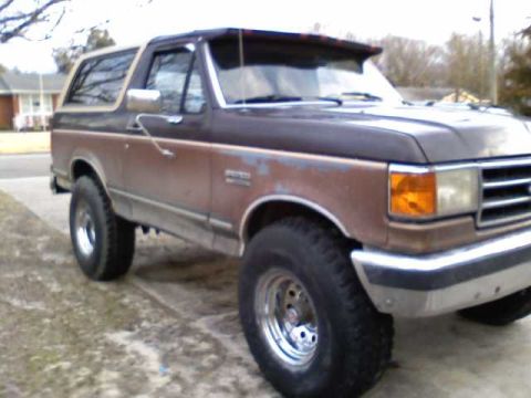 1990 Ford Bronco photo