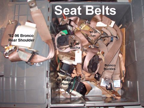 1983 Ford Bronco - Various seat belt parts [url=http://www.supermotors.net/registry/6098/31152-4] http://www.supermotors.net/getfile/281595/thumbnail/buckle1.…
