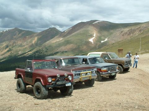 1994 Ford Bronco - Cool group photo.