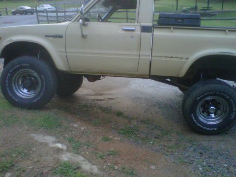 1981 Toyota Hilux photo