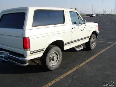1990 Ford Bronco - Photo originally from seller... Passenger side rear, as purchased.