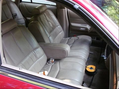 1994 Ford Crown Victoria photo
