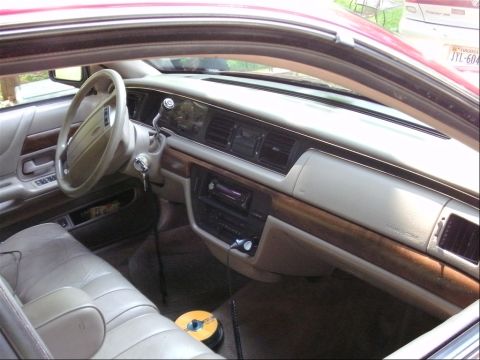 1994 Ford Crown Victoria photo