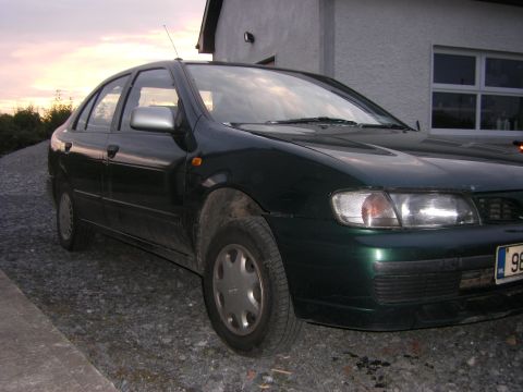 1998 Nissan Almera photo