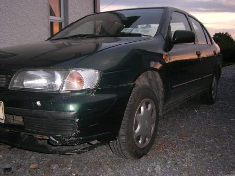 1998 Nissan Almera photo