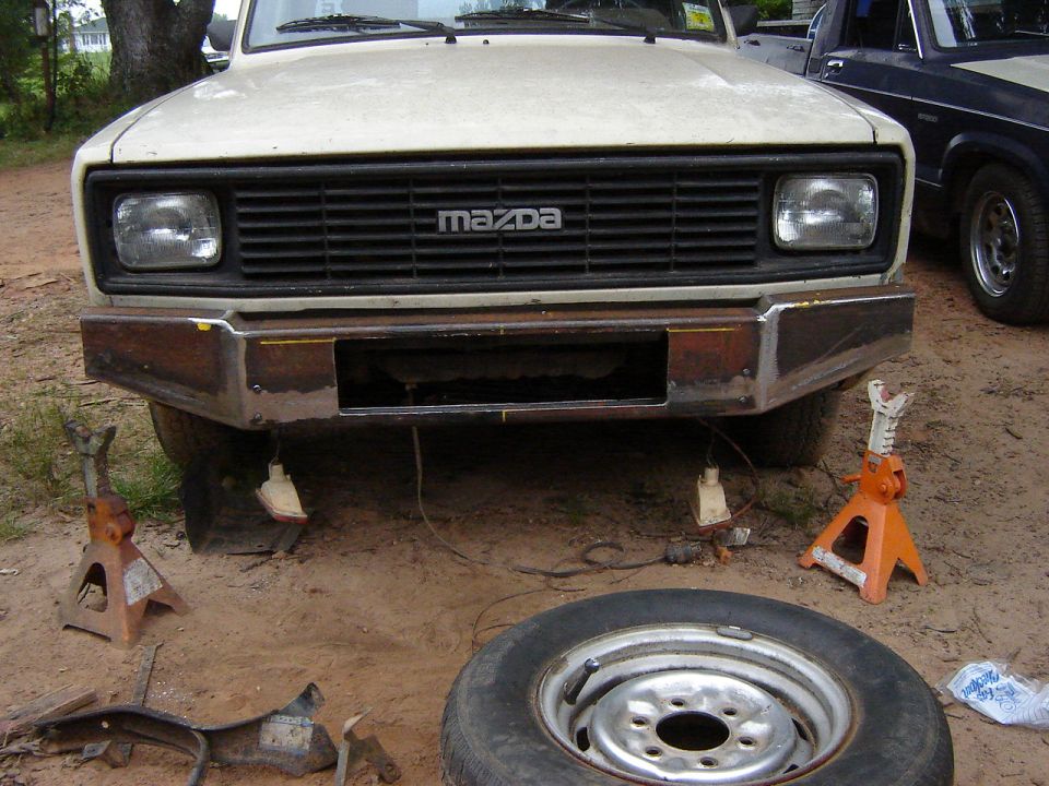 1983 Mazda B2200