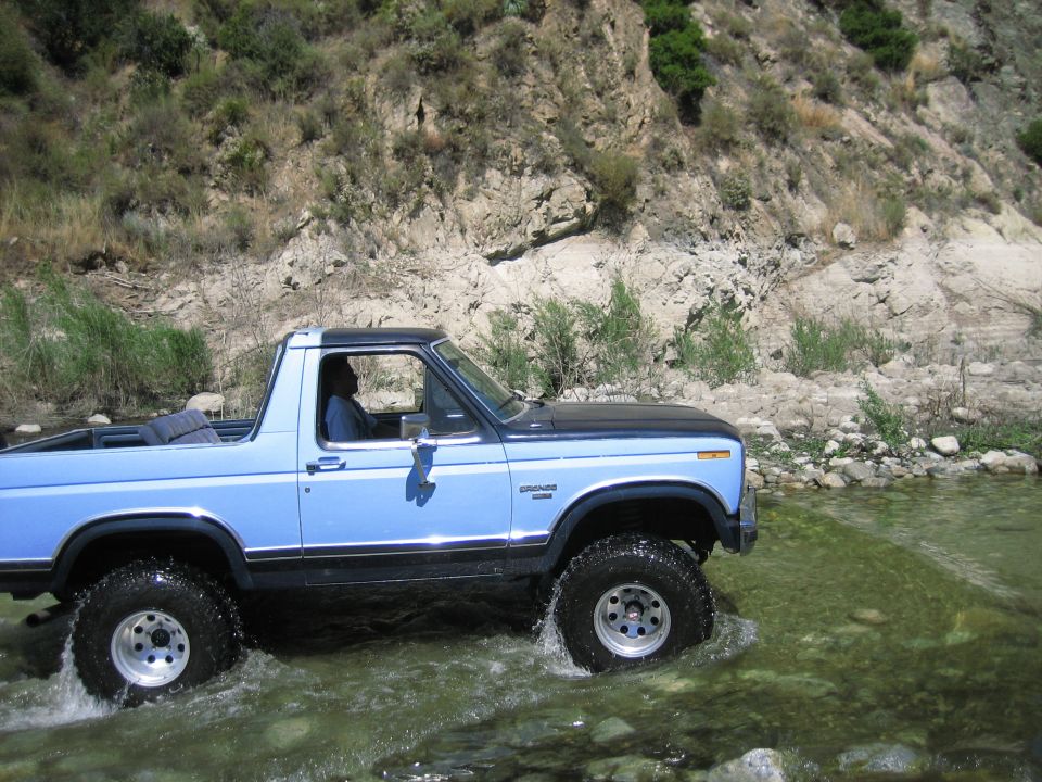 1986 Ford Bronco “Azusa”