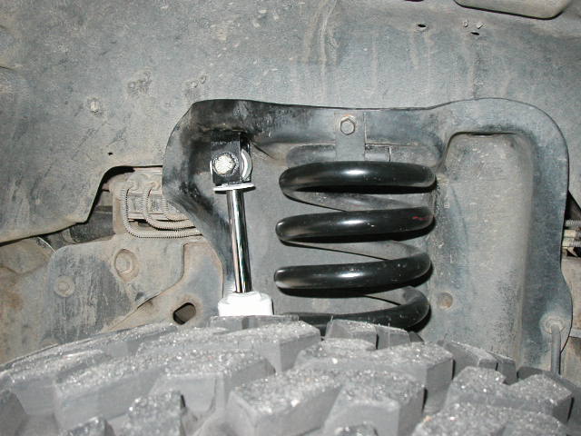 this shows how I now have an eyelet mounting up front instead of the stud mounting.