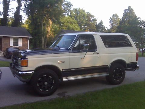 1991 Ford Bronco photo