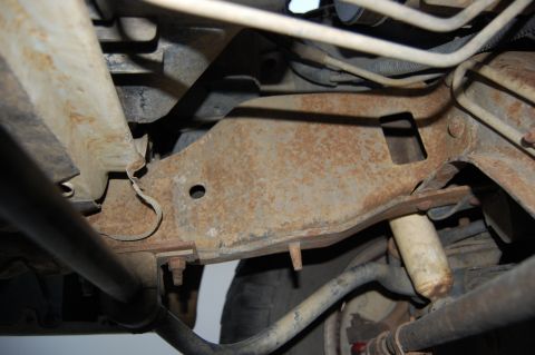 1994 Ford Bronco - Auxillary filter mounting location.