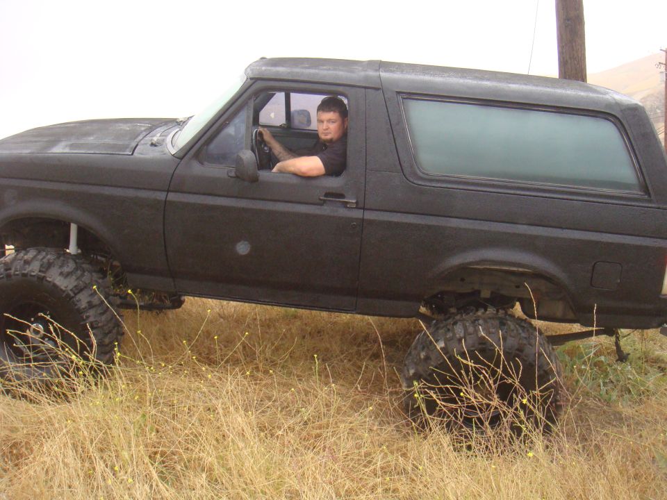 1992 Ford Bronco “Loosie”