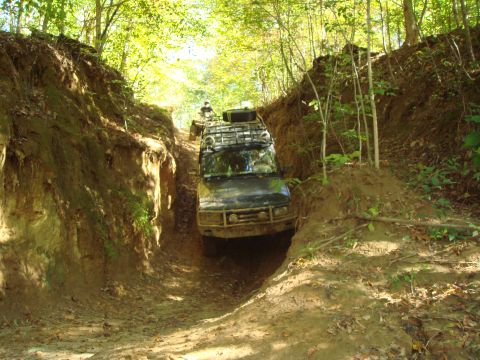 1983 Ford Bronco - Coon Creek Off-Road Park, Dyersburg, TN Oct. 20, 2007