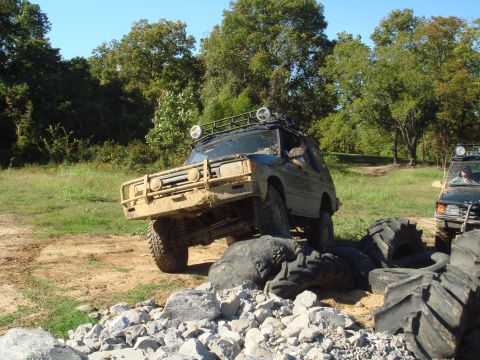 1983 Ford Bronco - Coon Creek Off-Road Park, Dyersburg, TN Oct. 20, 2007