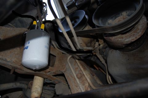 1994 Ford Bronco - Hose routing.