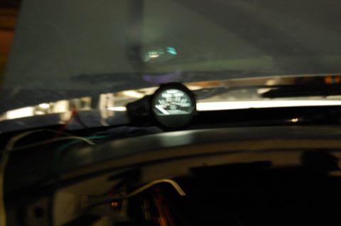 1994 Ford Bronco - Gauge illuminated.