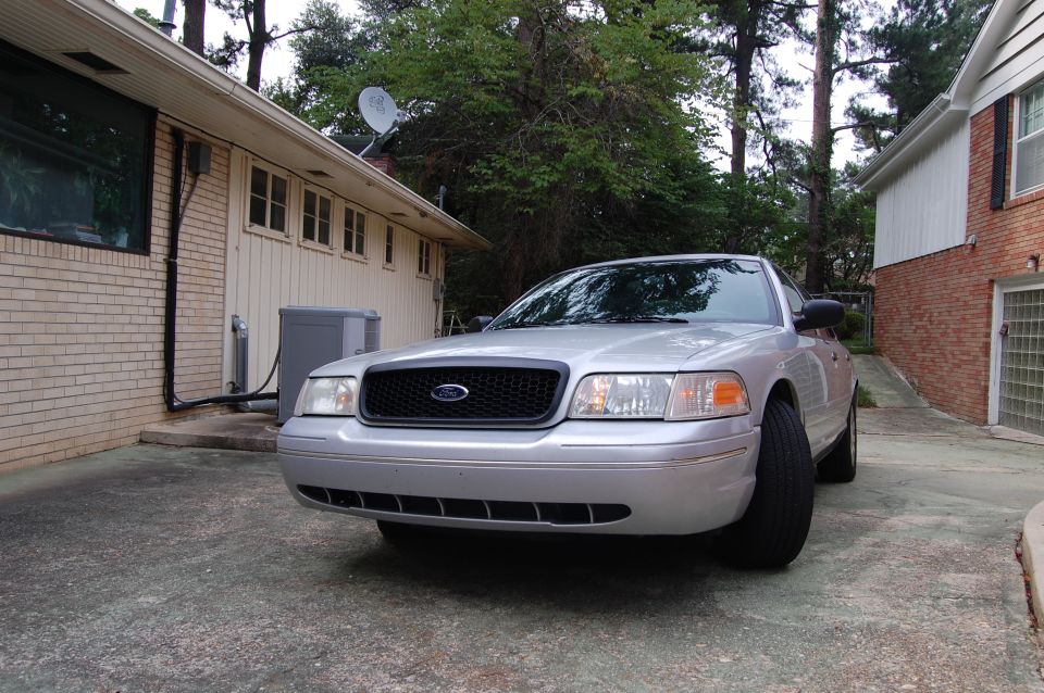 Silver 2003 Ford Crown Victoria front view